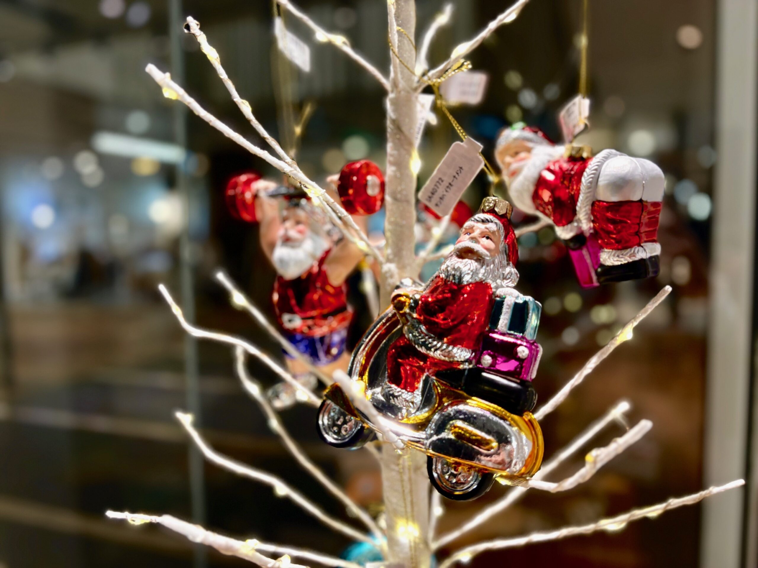 新品　クリスマス飾り　お気持ちとしても良しぶら下げても良し　三つ　バラ売りも有り 新品 クリスマス飾り お気持ちとしても良しぶら下げても良し 三つ バラ